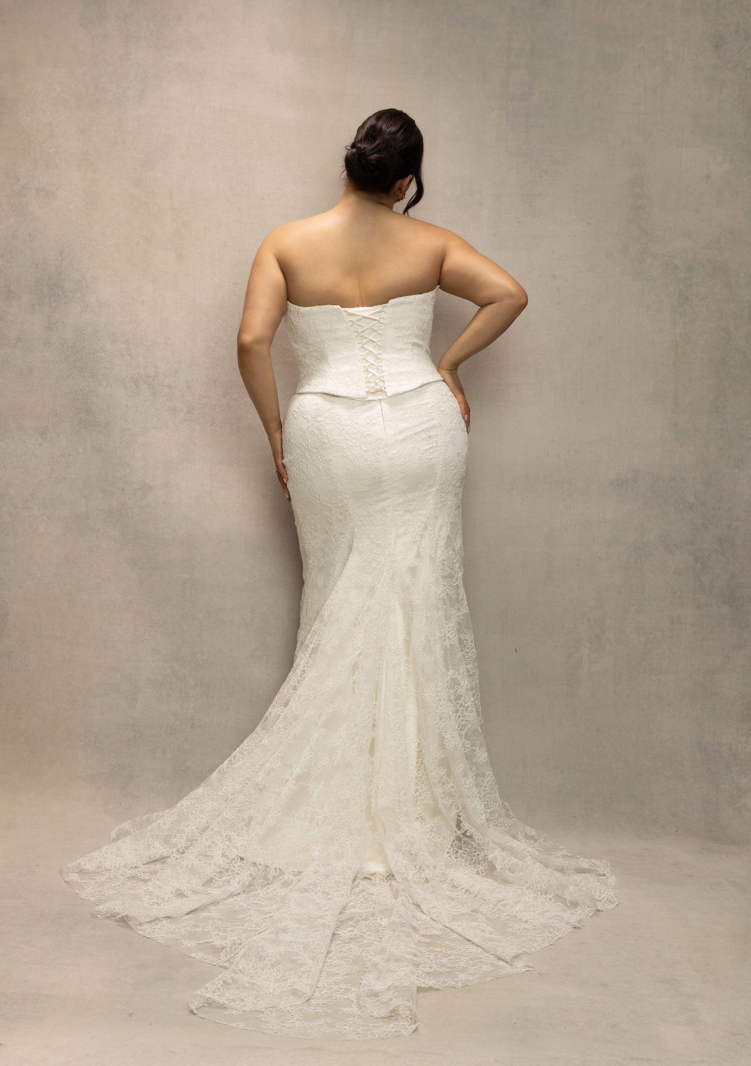 Diana (Lace)