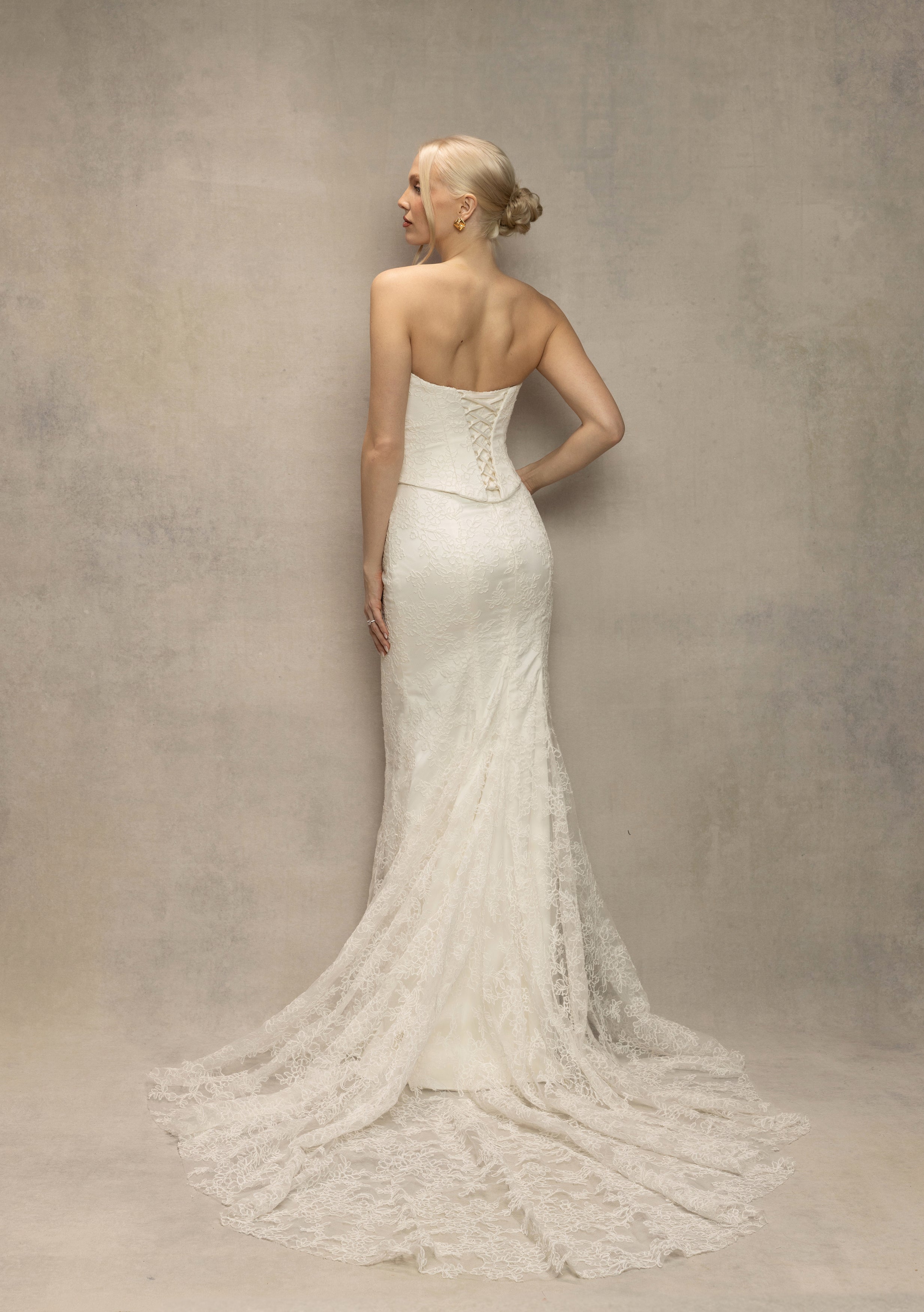 Diana (Lace)